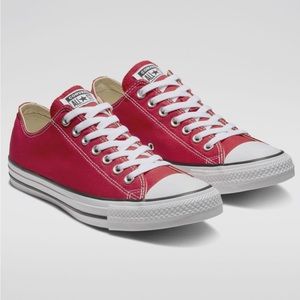 Red low top converse